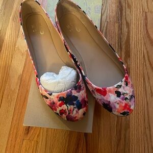 Floral Pointed-Toe Women’s Flats - Pink Multi